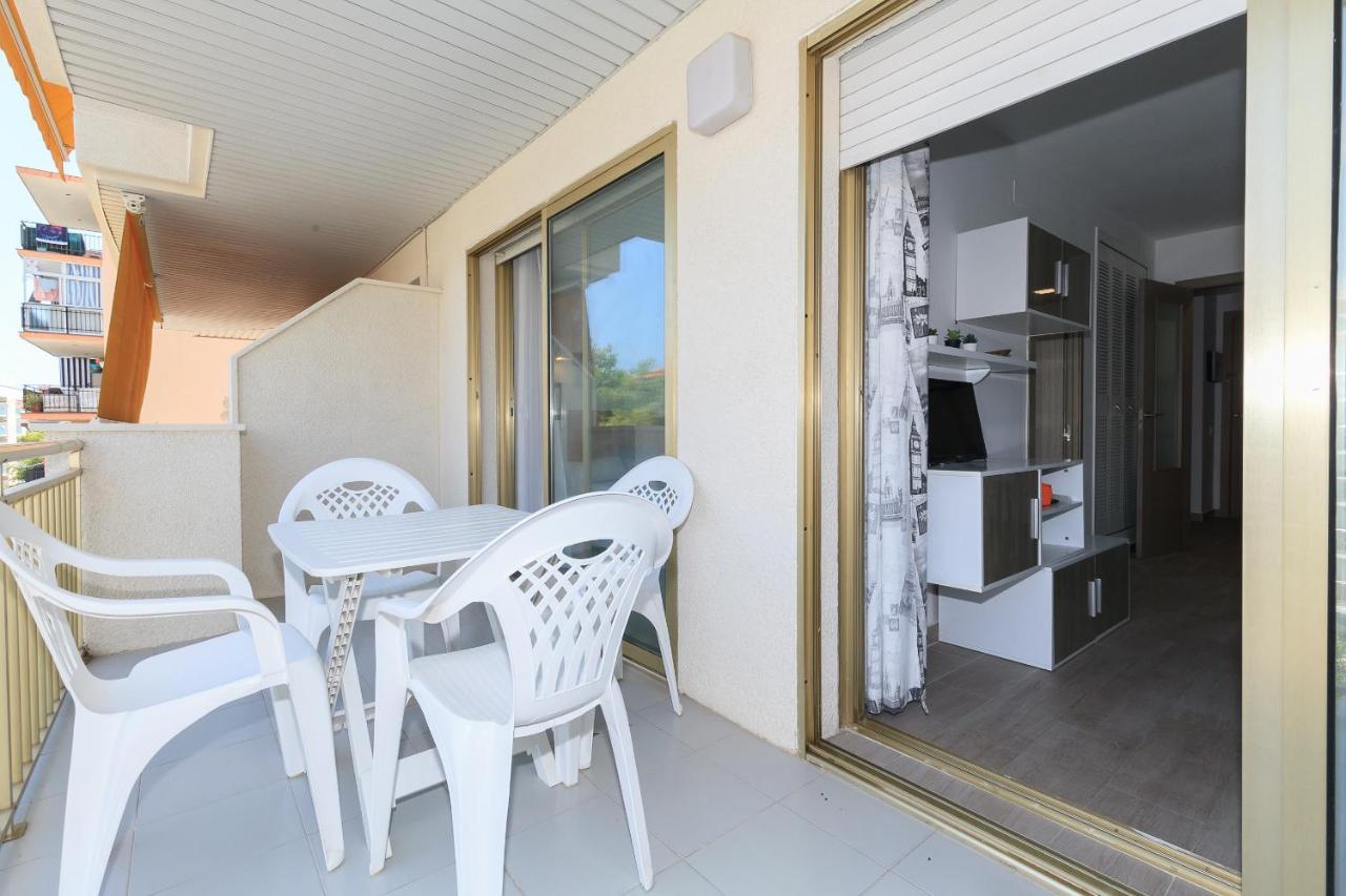 Uhc Pino Alto Apartments Salou Exterior foto